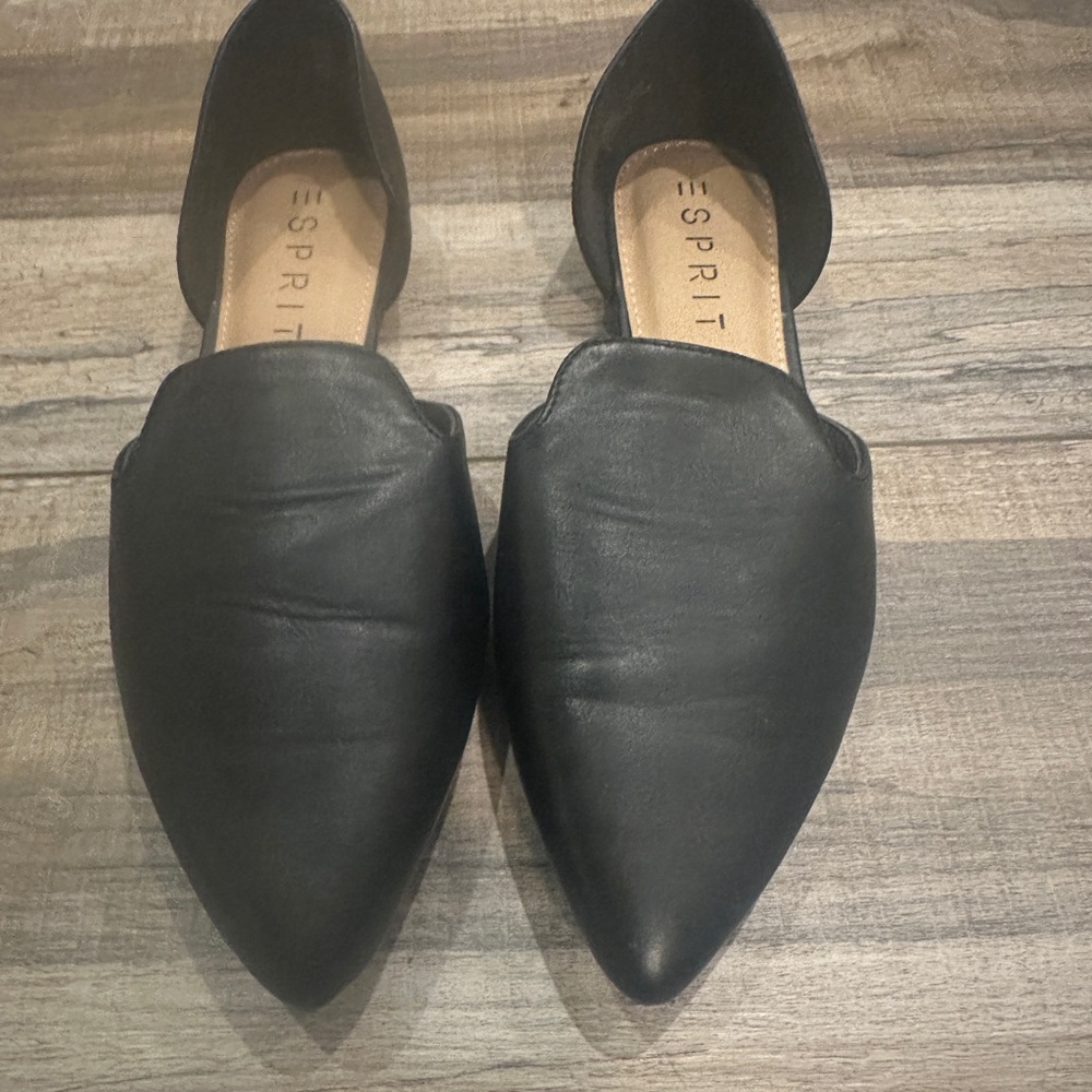 Esprit Black Pointed Flats